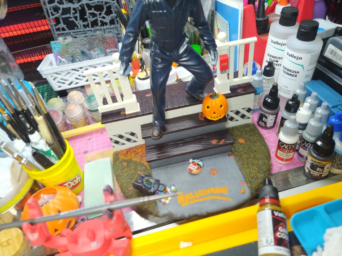 Game0verAndy's tweet image. WIP 4

#WIP 
#wipart 
#art 
#painting 
#handpainting 
#modelpainting
#modelkit
#Moebius
#Halloween
#MichaelMyers 
#theshape
