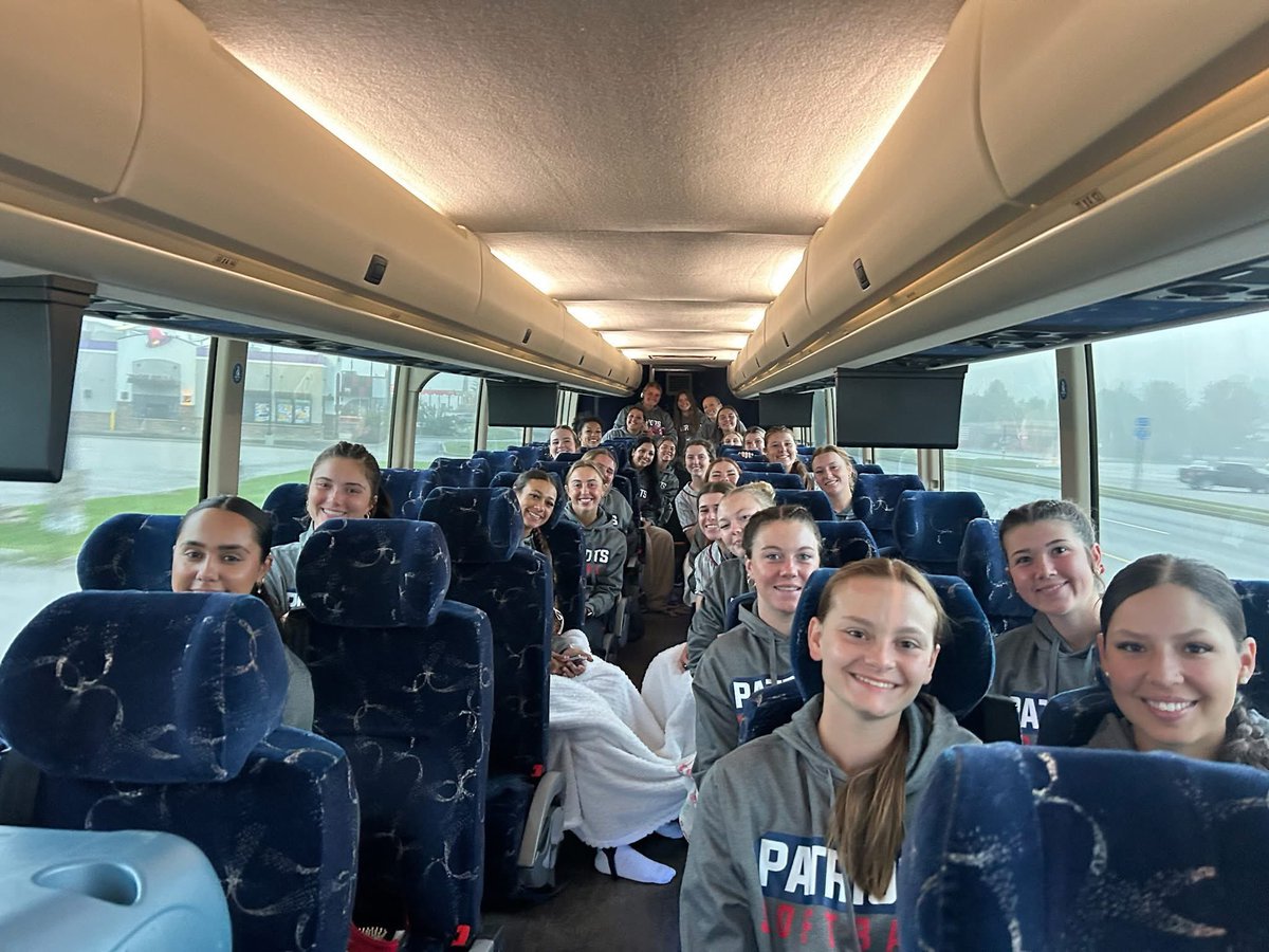 First road trip for Pats Softball. Western Kentucky DH starts at noon CDT! 🫡
