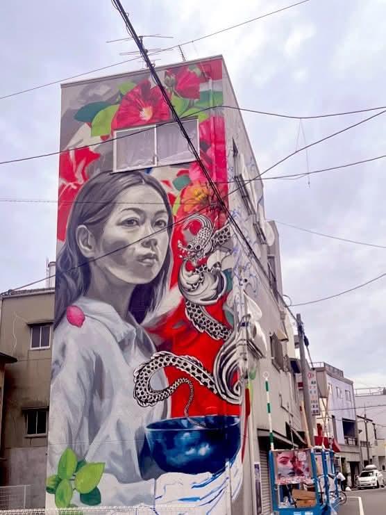 PatrickFavrel's tweet photo. #StreetArt by #LulaGoce https://t.co/w8heBqEMO4