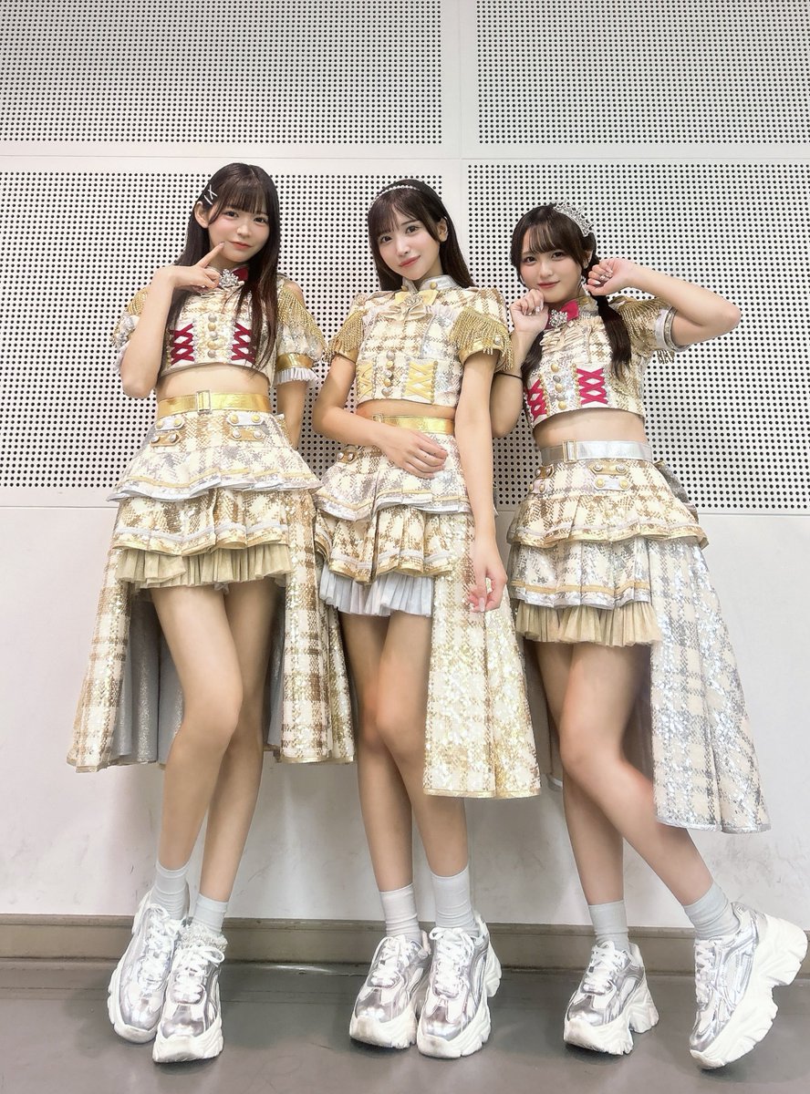 美脚三姉妹、貰ってくれますか…？