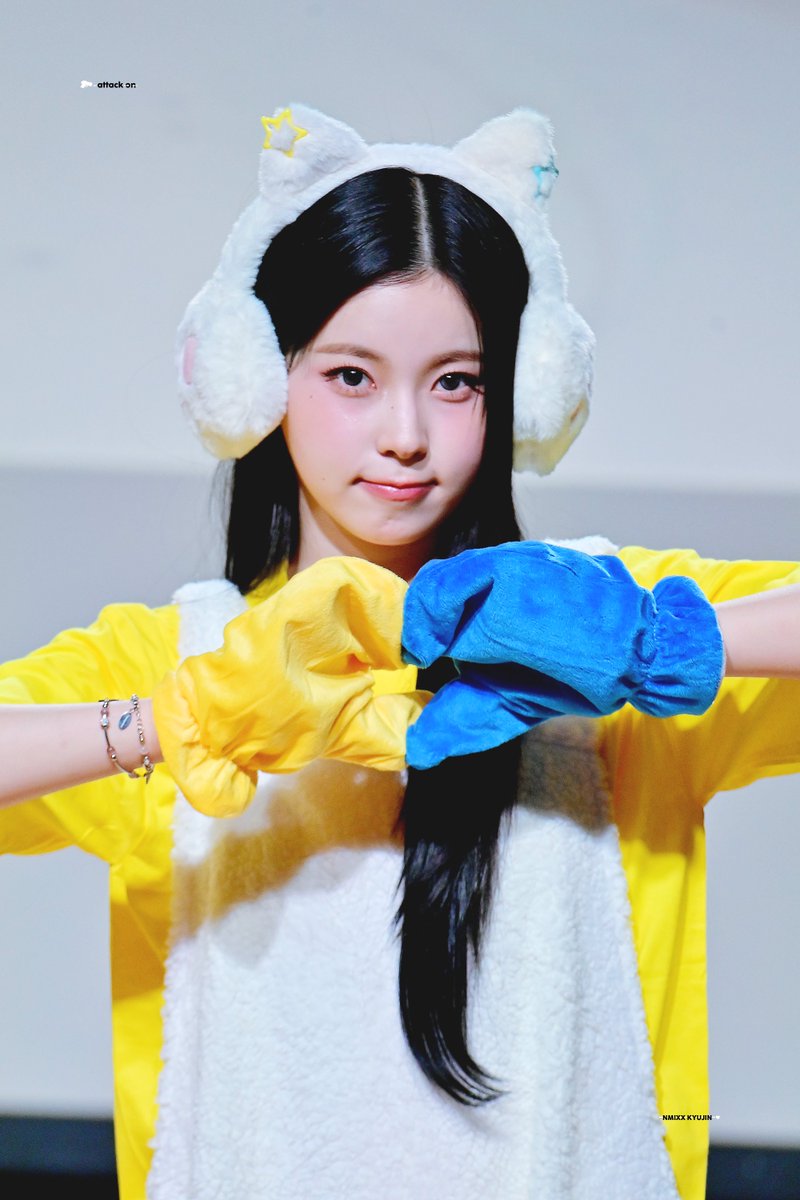 attackon526's tweet image. 250525 팬싸인회

#엔믹스 #규진 #NMIXX #KYUJIN