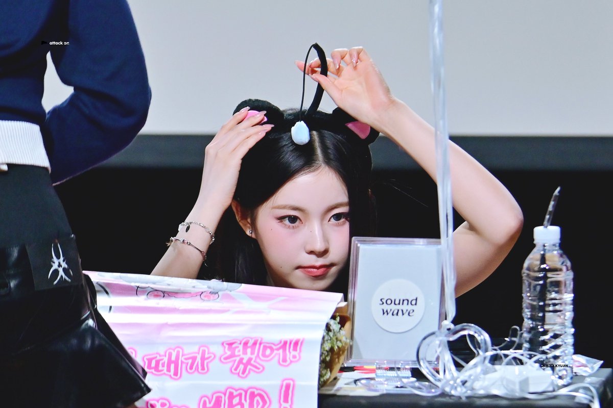 attackon526's tweet image. 250525 팬싸인회

#엔믹스 #규진 #NMIXX #KYUJIN