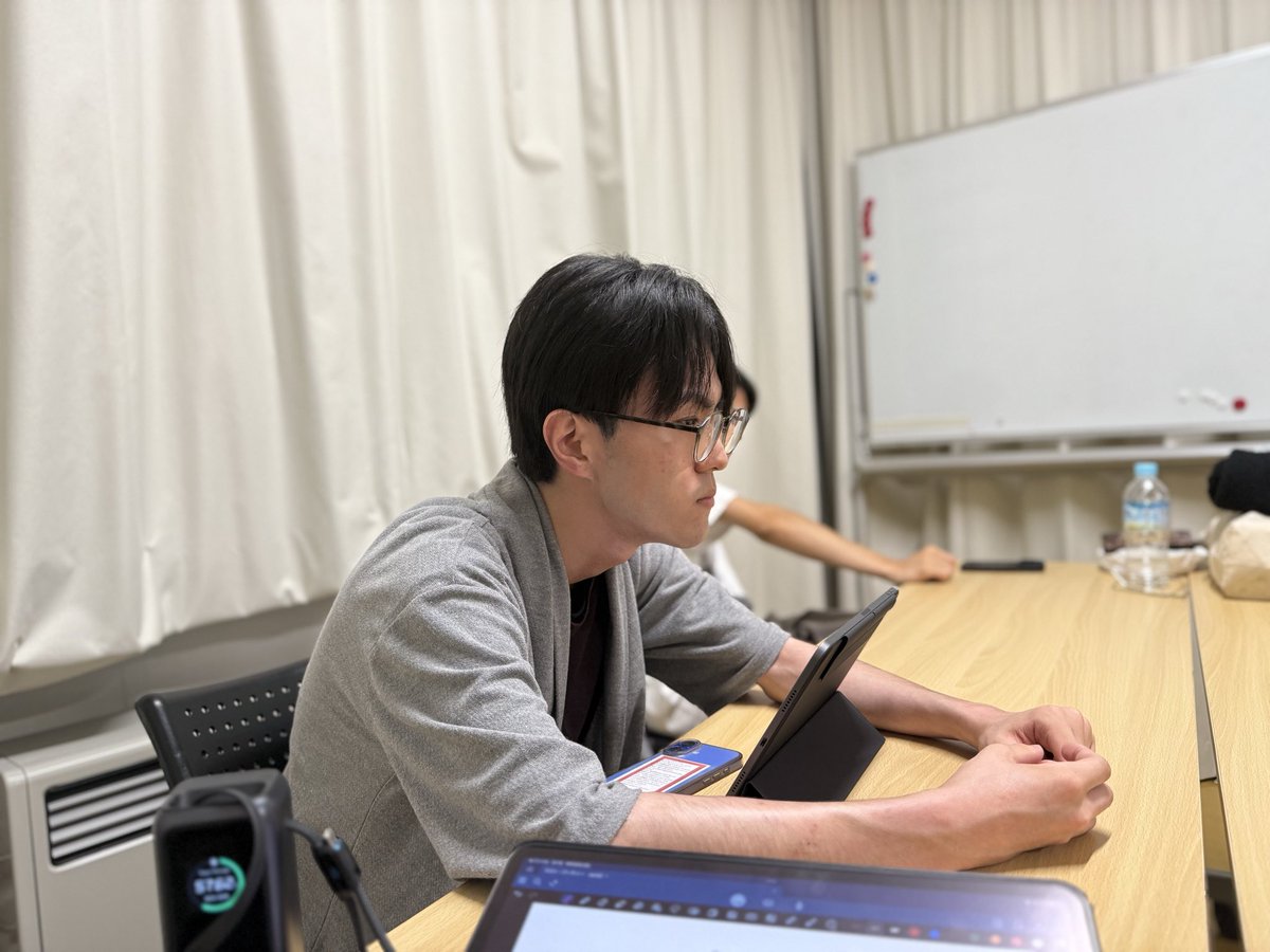 Corelogue tweet media