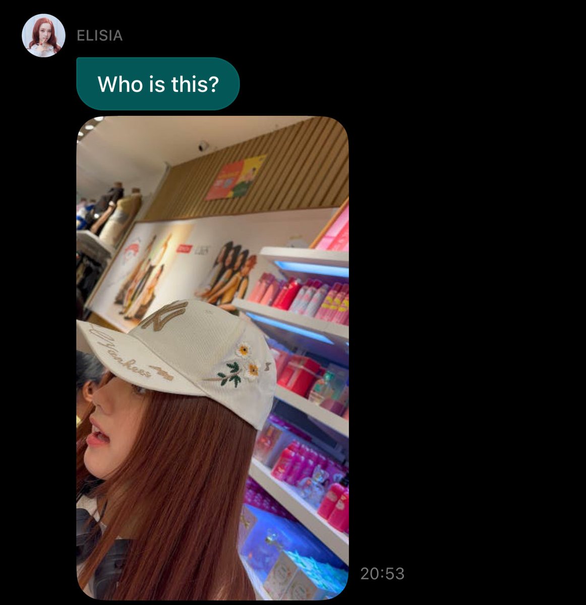 allforElisia_'s tweet image. Elisia Weverse DM
Our pretty Ellie was spotted shopping at BENCH, with a UNIS poster proudly displayed in the back 🤭
And look at her side profile 💗
#ELISIA #엘리시아
#UNIS #유니스
@UNIS_offcl