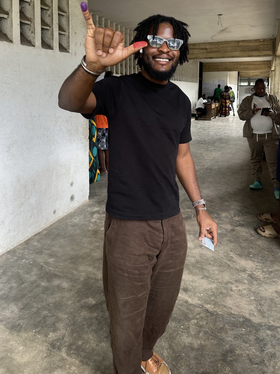 é🇨🇲 (@tasseyann) on Twitter photo 