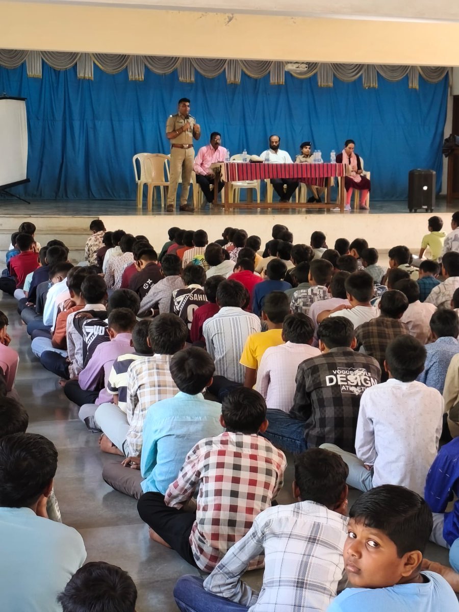 Narmada Police tweet media