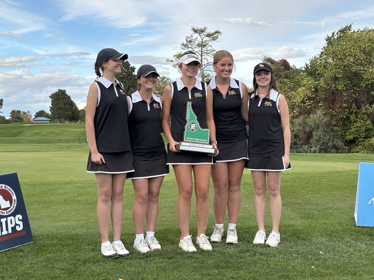 Huge congratulations to our newest State Champions! ⛳️🏆

5 straight Boys championships BK ⚔️

A 1-2-3 sweep of individual medals led by Aiden Szentanai
 
The Lady Knights finished in 3rd 🥉 place. Congrats!

Congratulations golfers and coaches, so proud of you 👏