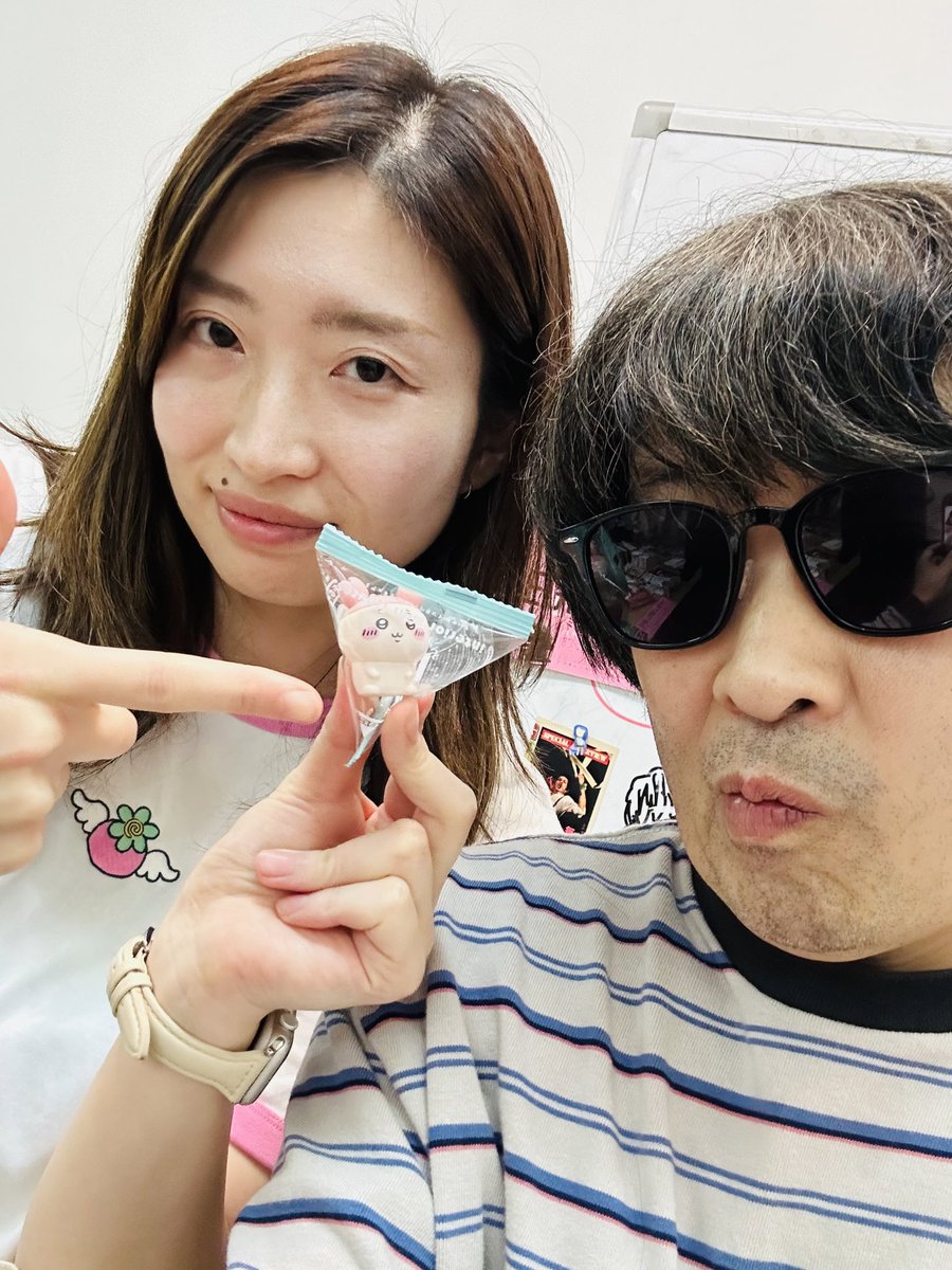 km2mkt2's tweet image. 明日のデアデビは、アナログシングル盤をかけます〜
🍩✨👀
ドーナツ盤を持ってきた人は、お洋服安くなるよ。

みんなおうちで探してね〜