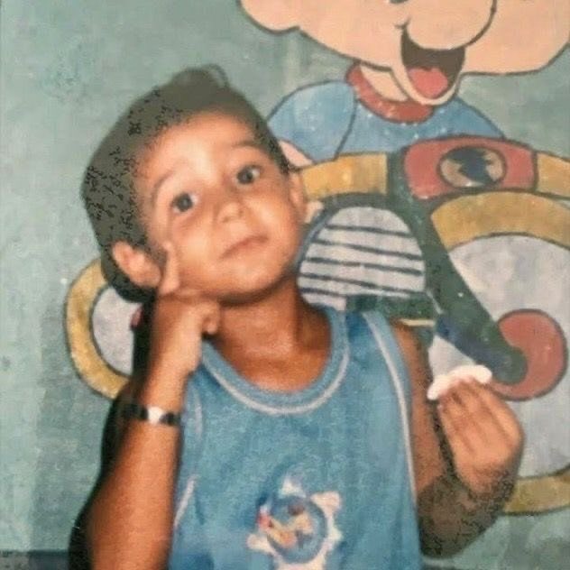 Lua_rsx's tweet image. feliz dia das criançasss.🤍

eu amo essa foto🥹