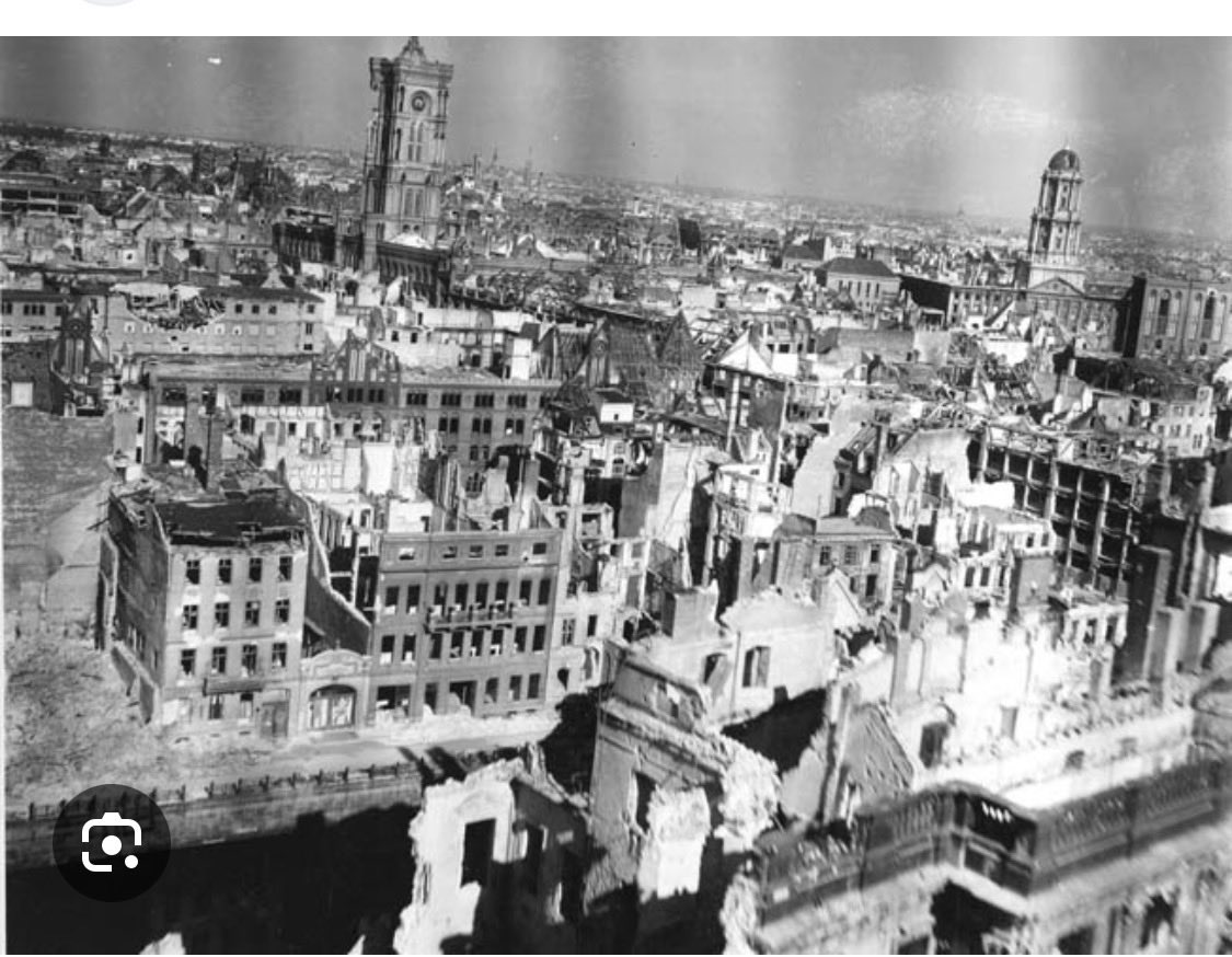 downs454417's tweet image. War sucks…..thank you President Donald Trump for bringing peace to our small planet!  These pictures remind us how war destroys!  (Tokyo, West Bank, Dresden, Berlin).