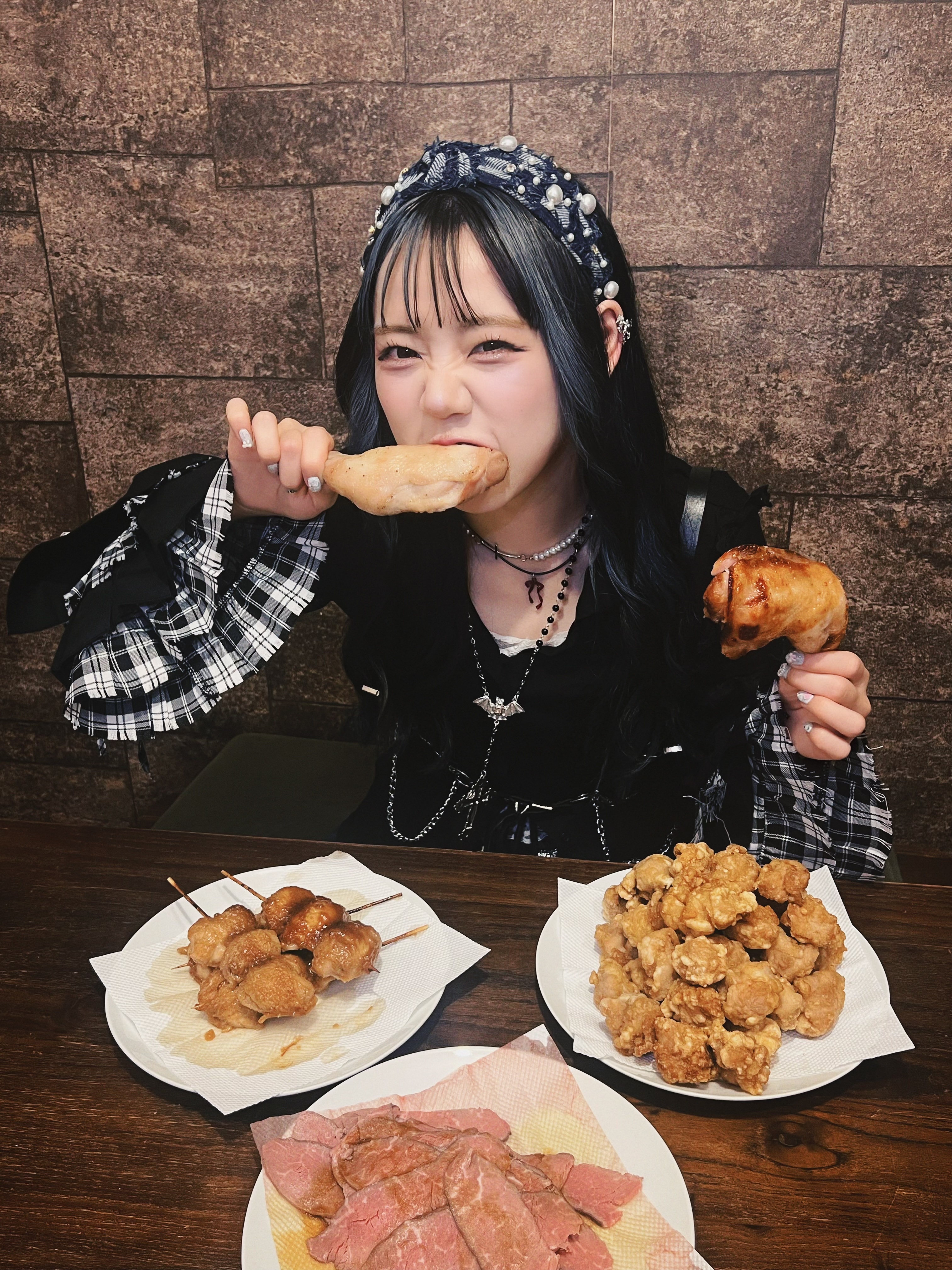 みくも - البحث / X