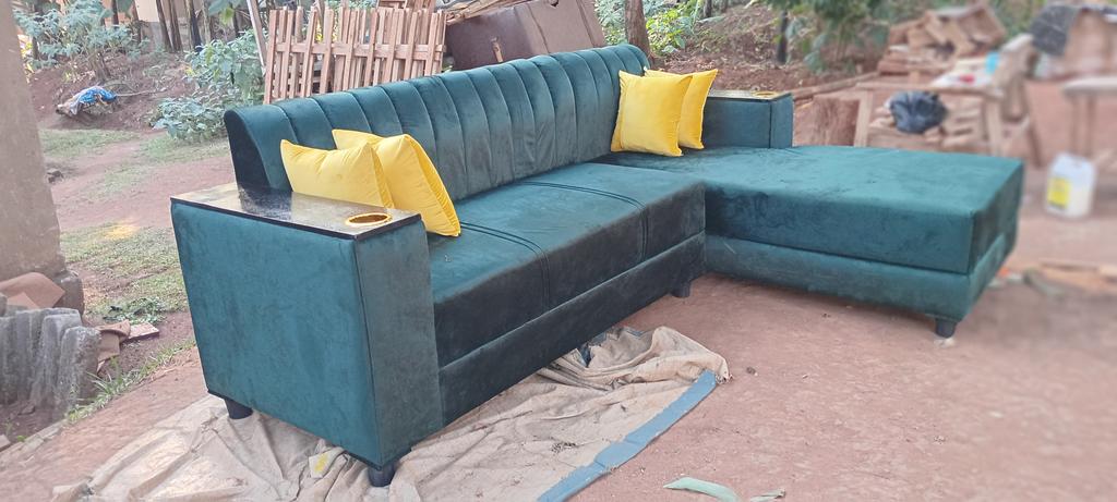 BusuEddie's tweet image. Green L Sofa
@ 850,000
Call or WhatsApp 0700794694
#Wonsulfurniture #workshop