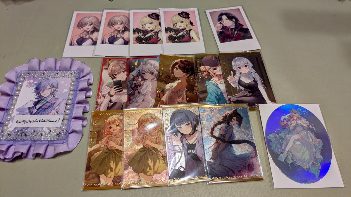 【交換 】にじさんじ ノスタルジア ボイス ビュアル カード

(譲)画像1〜5枚目

(求)︎画像6枚目＞異種の求画像の方

※郵送交換のみ
※FF数が極端に少ない方はお断りする場合がございます
※ご不快でなければ1〜2枚目以外の方は比率違い可能
※異種につきましてはお断りする可能性もございます
→