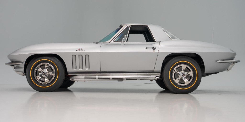 DreamGiveaway's tweet image. #SideviewSunday with the Classic Corvette Dream Giveaway 1966 Sting Ray Corvette! dreamgiveaway.com/dg/classic-vet… Enter to win this 3X National Corvette Restorer's Society Top Flight Award Winner and help kids and vets with a donation. $3/1, $10/5, $25/60, $50/80 or $100/300 tickets.