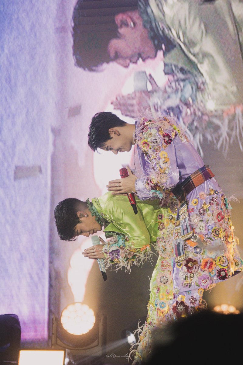 12.10.2025    ดอกนีออนรอรัก - end -  🌺🌸 เก่งมากกกกกกกกกกกกกกกกกกกกกก

YINWAR CONCERT DAY2
#ดอกนีออนรอรักมื้อสอง
#yinyin_anw ; <a href="/yinyin_anw/">Yinyin</a>
#warwanarat ; <a href="/warwanarat/">ว</a>
#หยิ่นวอร์