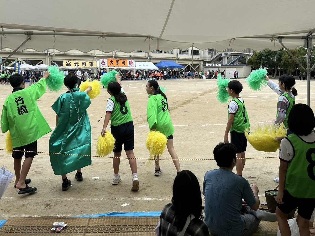 足立康史 tweet media