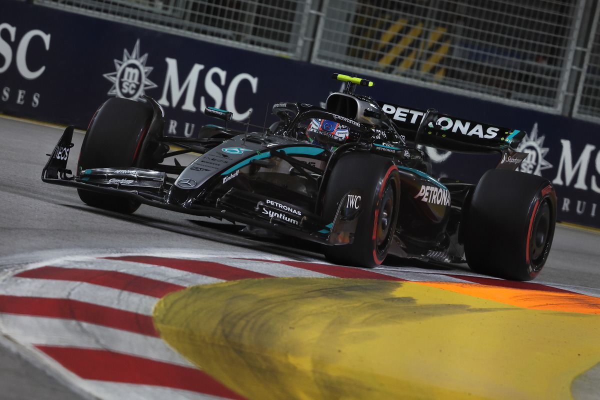 SGT_40D's tweet photo. ふぅん…  またかぁ
で  終わってしまいそうな気もしますが

#F1 #SingaporeGP https://t.co/IpZxOtDWRB