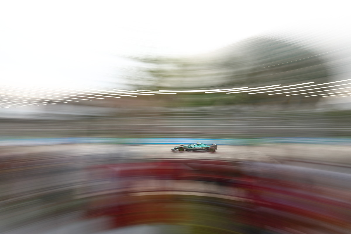 SGT_40D's tweet photo. ふぅん…  またかぁ
で  終わってしまいそうな気もしますが

#F1 #SingaporeGP https://t.co/IpZxOtDWRB