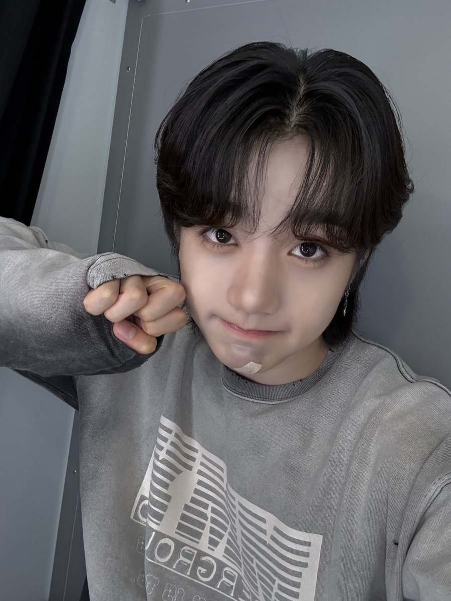 [#하빛] 오늘의 색상은 그레이~🩶

#FROM_TRENDZ #TO_FRIENDZ #TRENDZ #트렌드지 #프렌드지 #이번주도 #하삐팅하자구여 #하삐나잇 #빛꿈꿔