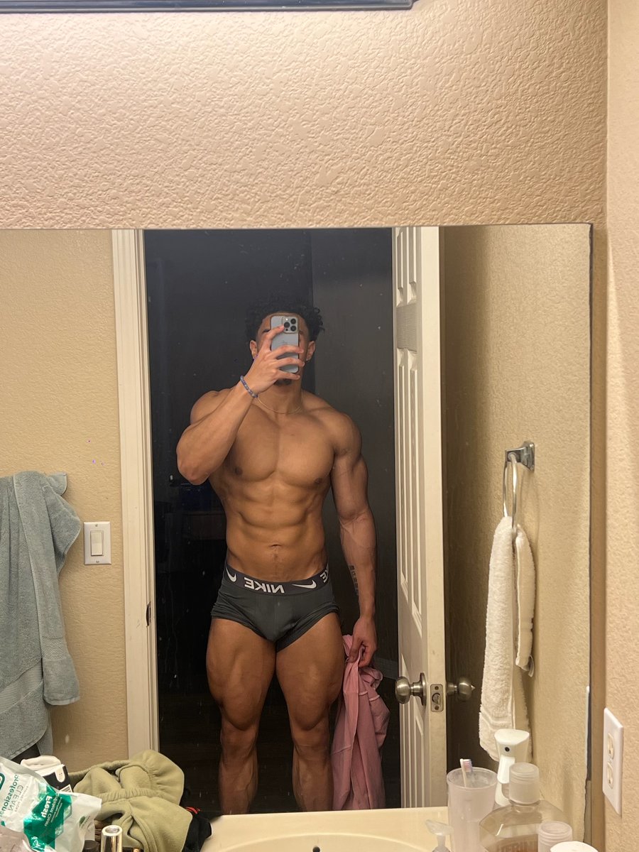 itztyzon's tweet image. should i tease or drop it all?