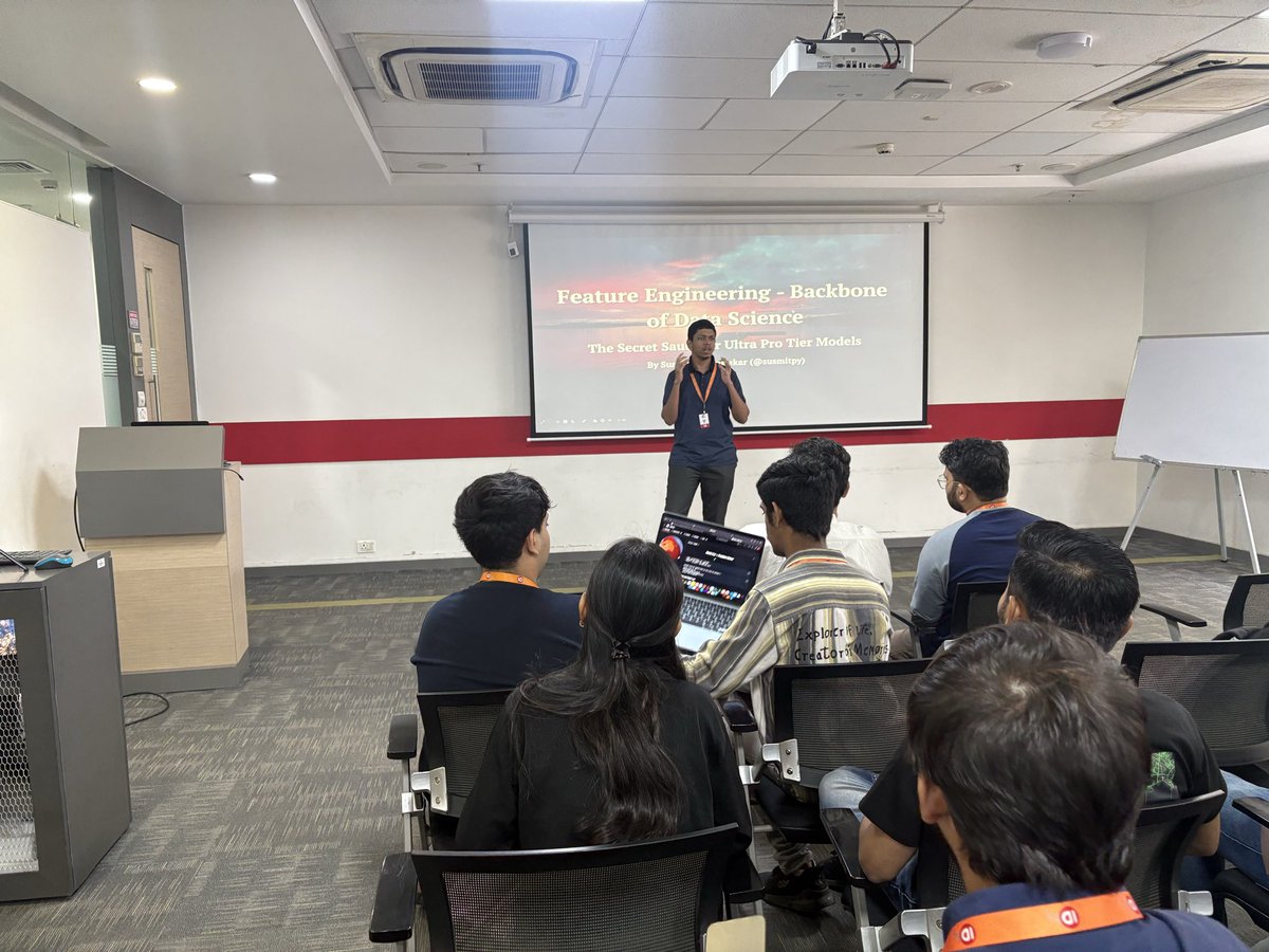 MumbaiPy's tweet image. The MumbaiPy October Meetup was ๐ฅ yesterday!
So much energy, learning, and good vibes all around ๐
Big thanks to everyone who joined us and to our awesome speakers and to everyone who joined you made it awesome! ๐
See you at the next one ๐
#MumbaiPy #Python #MeetUp #TechMeet
