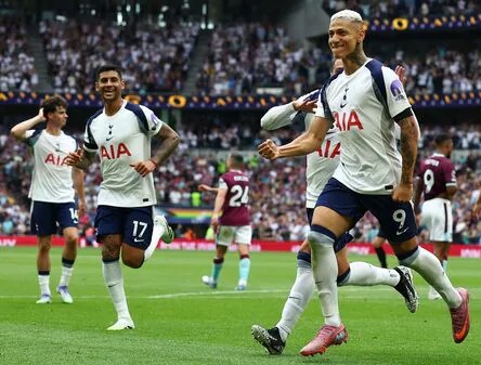 Soccer_Stats's tweet image. Interesting that your Graphic shows three Clubs

But not the Club currently in Third Place

🤪

#COYS #THFC