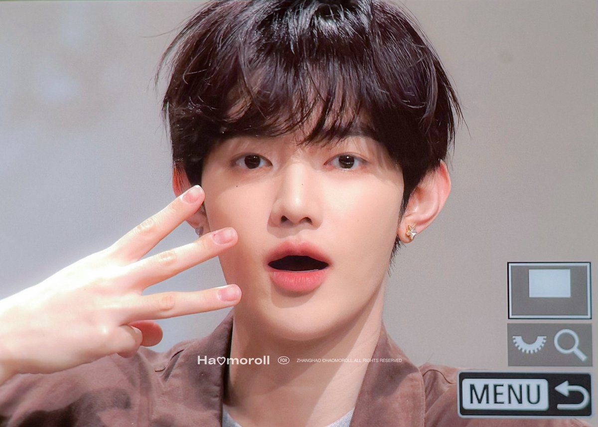 haomoroll_zh's tweet image. 251012 Love..♡
#장하오 #章昊 #ZHANGHAO  
#제로베이스원 #ZEROBASEONE #ZB1