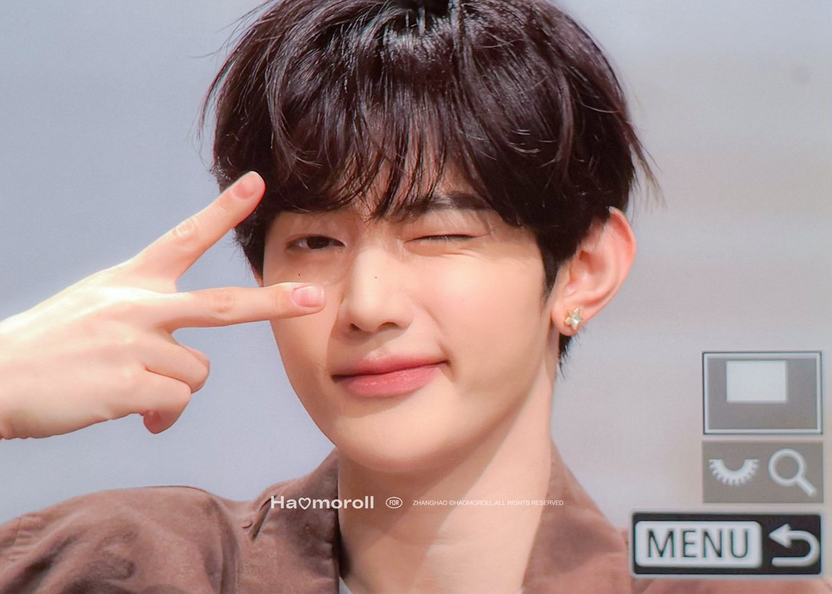 haomoroll_zh's tweet image. 251012 Love..♡
#장하오 #章昊 #ZHANGHAO  
#제로베이스원 #ZEROBASEONE #ZB1