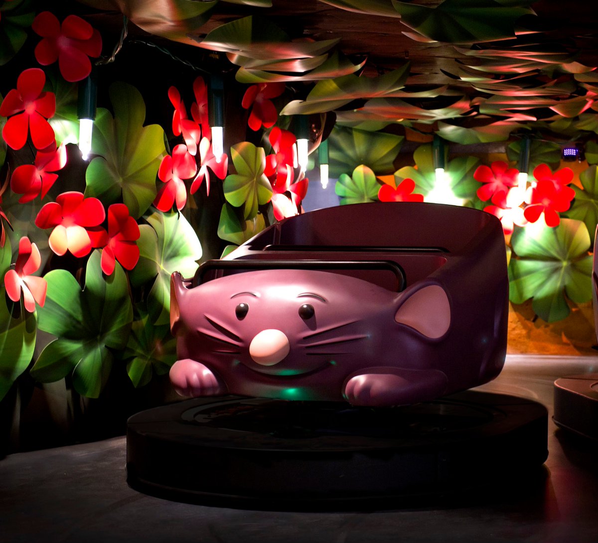 PixiedustDLP's tweet image. 🐀🧀 Today’s your last chance to ride Ratatouille: The Adventure at Walt Disney Studios Park! The attraction closes until spring 2026 for a major refurbishment, but Bistrot Chez Rémy and Chez Marianne will stay open. #disneylandparis