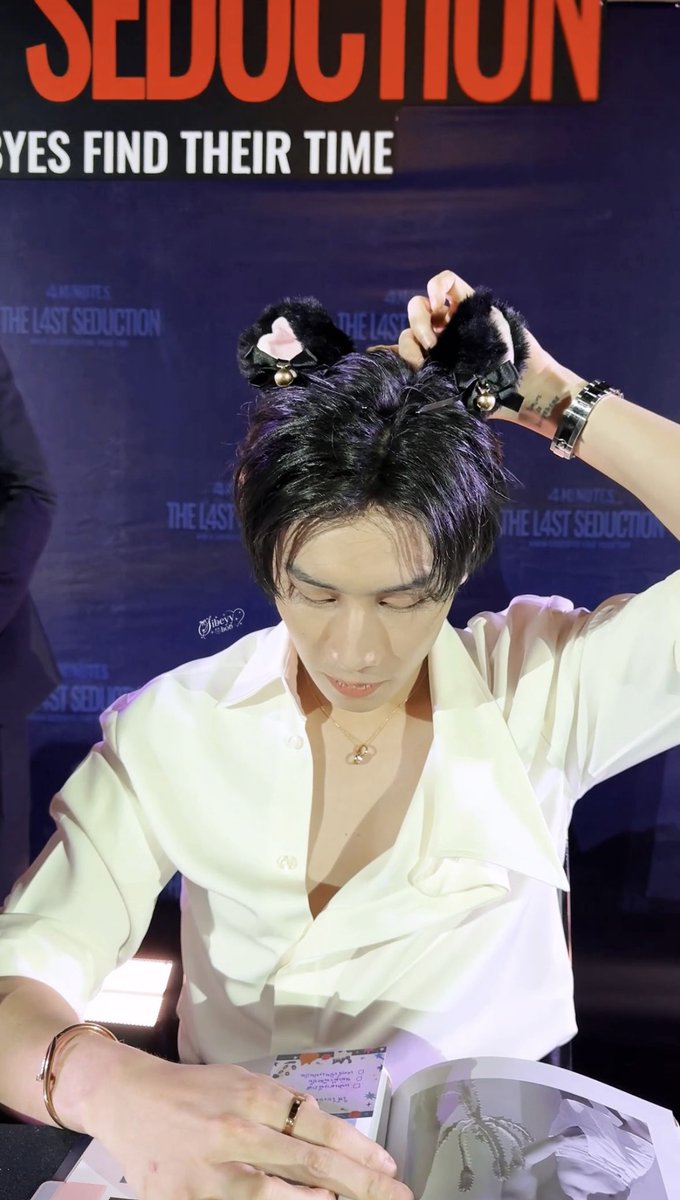 ได้ meow meow แน้ววว ㅠㅠ 🐈‍⬛🤍✨

TIME TO SAY GOODBYE TO 4MINUTES
#4MINUTESLastSeduction
♡ #sibeyypic
