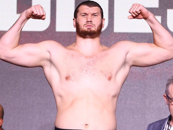 ESBRBoxing's tweet image. Do You 𝐖𝐀𝐍𝐓 To See Anthony Joshua Face Arslanbek Makhmudov Next? 👀

#boxing 🥊