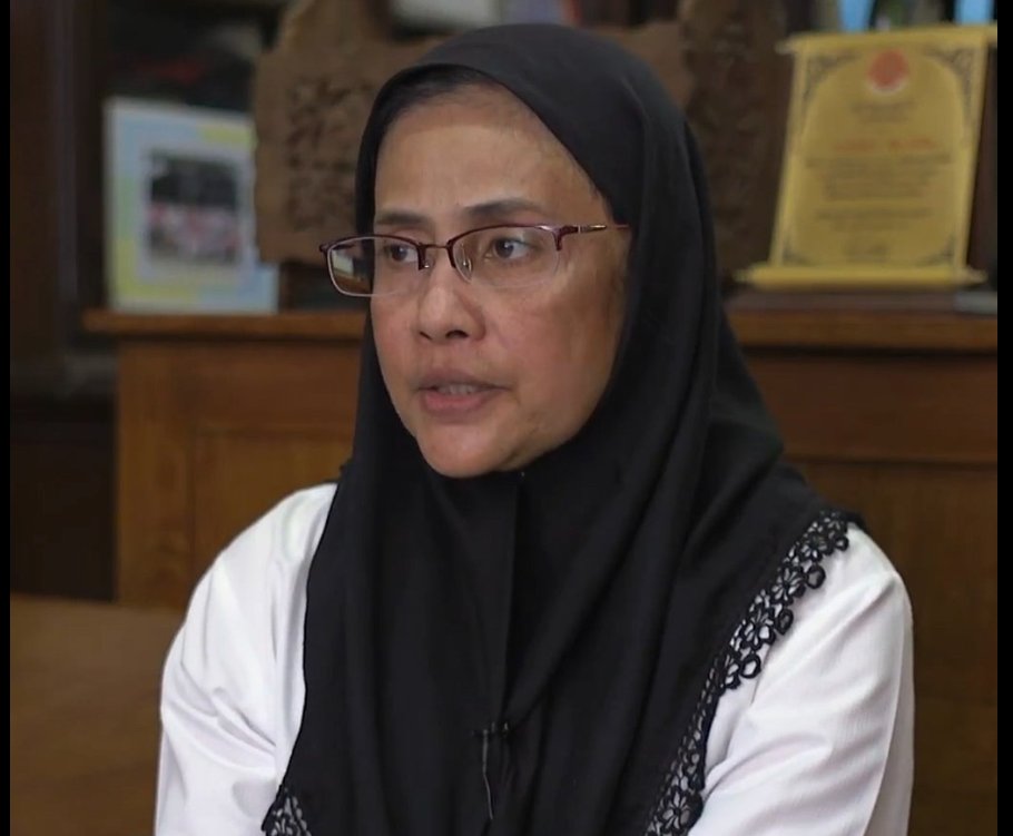 สว. ขยะ ไร้ประโยชน์ ไปอยู่เขมรไป