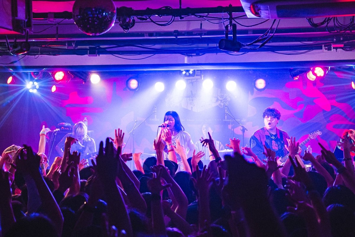 www_oddre_jp's tweet photo. 2025.10.12
‘#FM802 MINAMI WHEEL 2025’

setlist
01. (ﾀｲﾄﾙ未定)
02. CRASH OUT!!!
03. 黄泉還
04. 東京ゴッドストリートボーイズ
05. FEVER TIME
06. ai my me

初⭐︎ミナホ!! 
入場規制ｱﾘｶﾞﾄｳｺﾞｻﾞｲﾏｼﾀ❤️‍🔥💥
大阪ｱﾁｨ!! また来ﾏｽ!!

#OddRe: #ｵﾄﾞﾚ
#ミナホ #FM802
#MINAMIWHEEL2025

🥁 @y_3104 

┈┈ 𝑵𝑬𝑿𝑻 𝑳𝑰𝑽𝑬 ┈┈
‘Ruby Tuesday 63‘ 
10/28(火) at 新代田FEVER
🔗https://t.co/F5z8eJAUKE

Photo by 昴 @shohnophoto