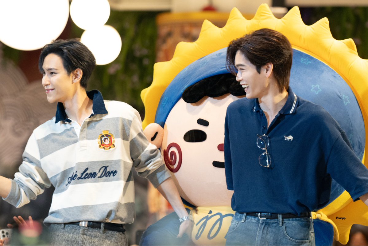 ppanapap's tweet image. เเด๊ด ด๊า โม่ โคตรน่ารักเลย

꒰ JUNIORMARK FNV FANSIGN ꒱ 

#GMMTVFANIVALxJuniorMark ꔛ
ʚ ✧ ｡⋆𖤓 #junniorrs | #markjrtn | #JUMMO  ☾⋆⁺₊⋆