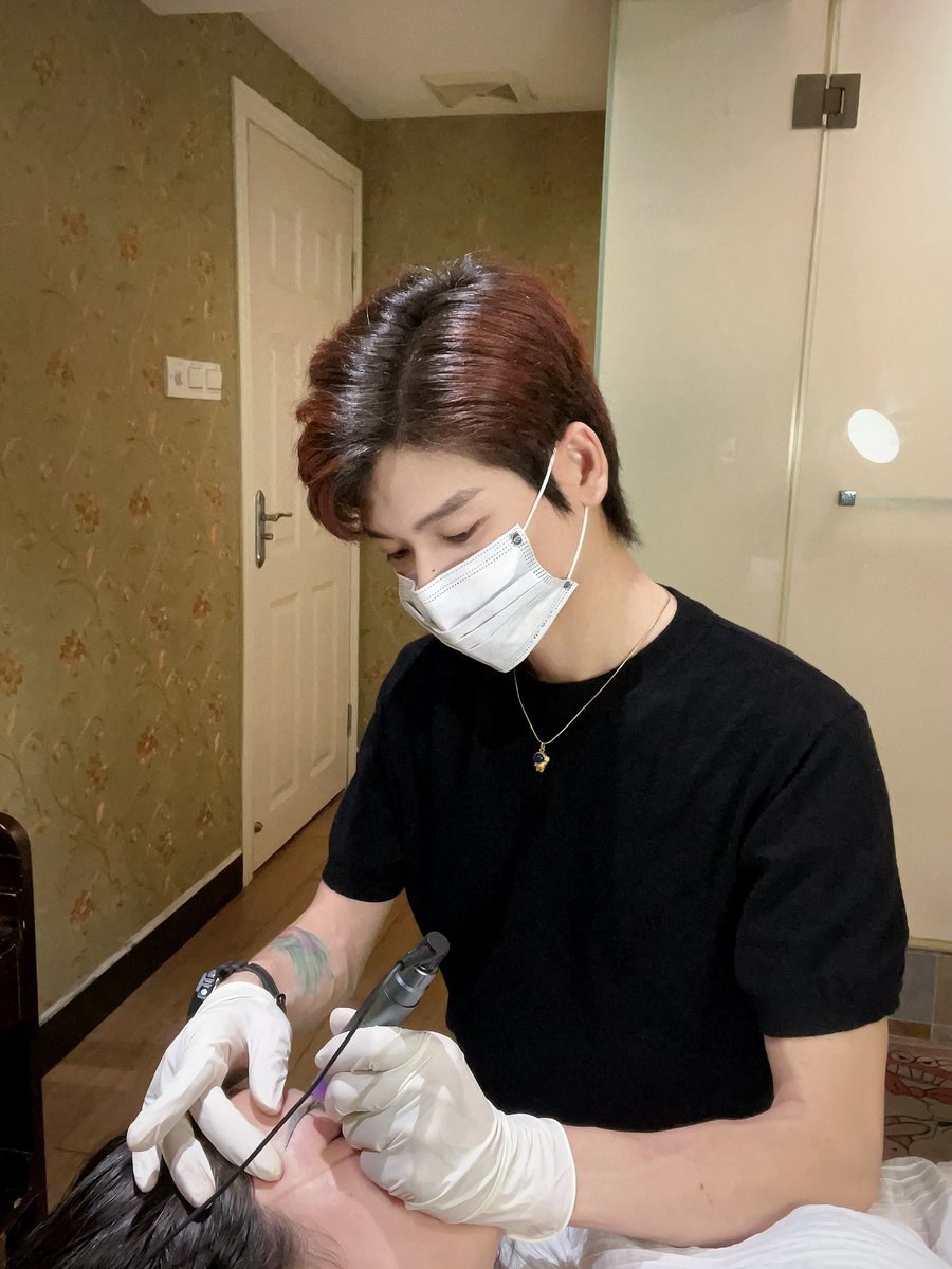 下班下班
摆脱班味 ……