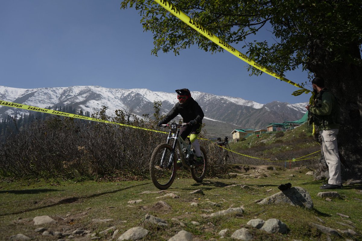 Gulmarg hosts its first-ever International Downhill Biking event under the ZabarvanLegendsSeries, featuring top riders from India and abroad, including two from Kashmir.

Photos:- <a href="/Sameerhussain95/">Sameer Hussain</a>