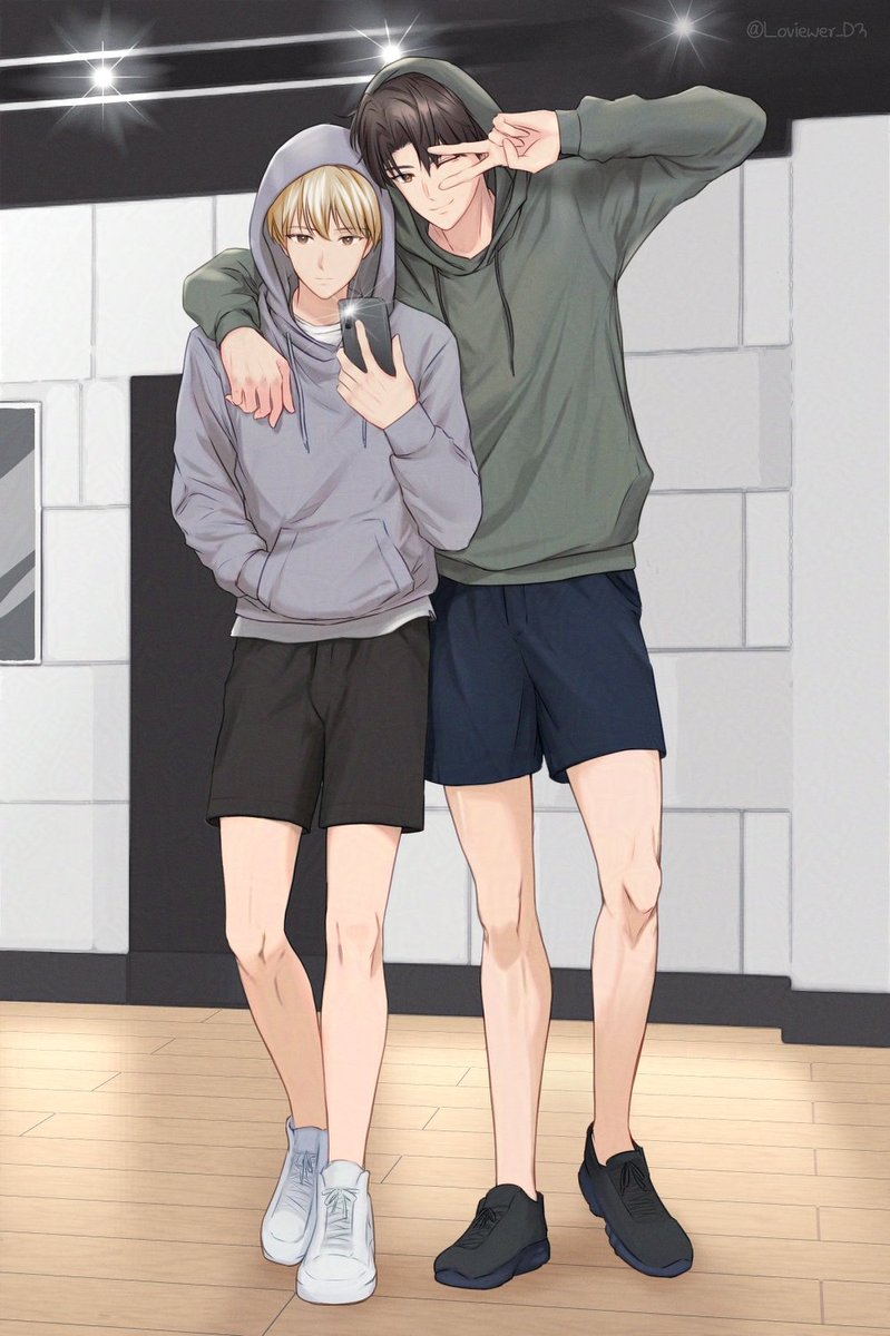 안녕하세요 러뷰어.
저는 문대🐶
이세진이랑 유닛연습중에 찍은 사진입니다.
#큰문 #큰세문대