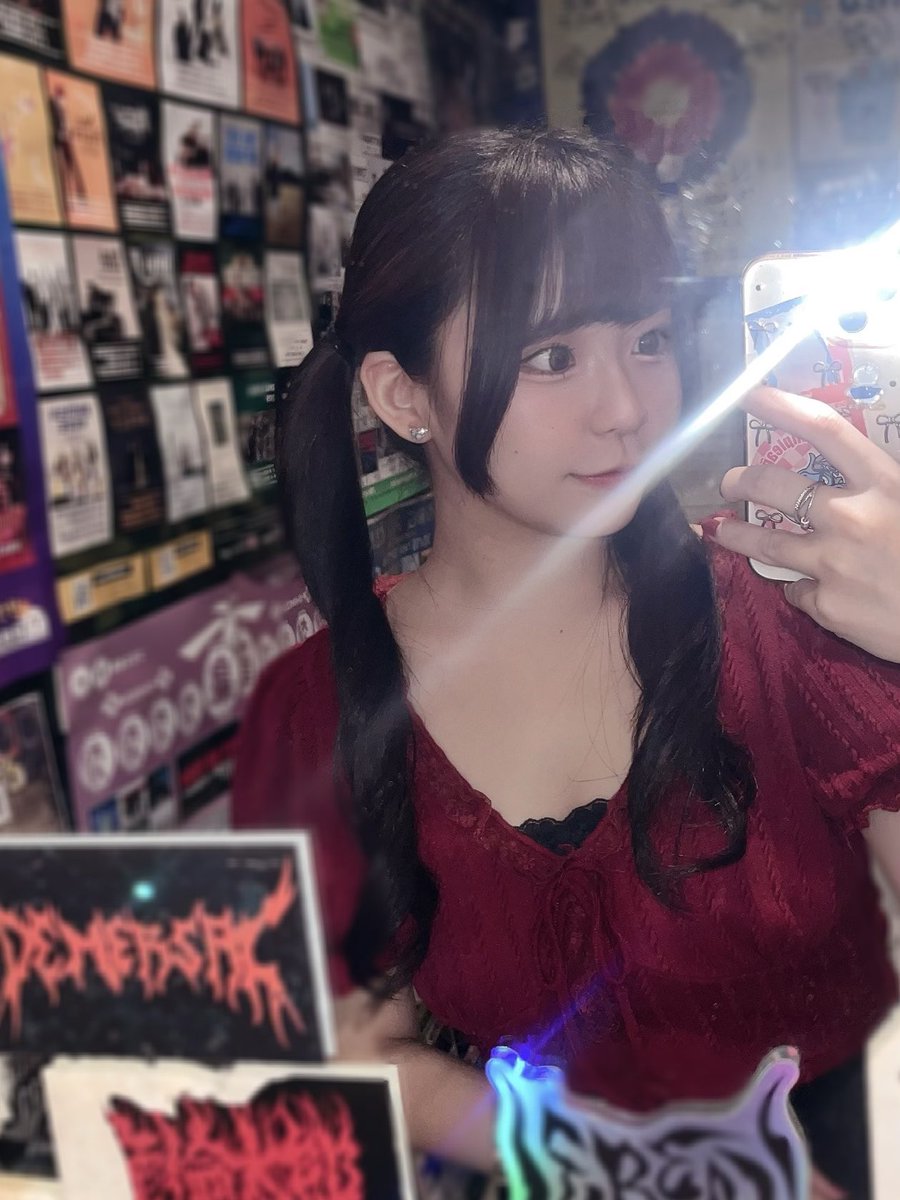 昨日は昼過ぎから終電までサーキットとアフターイベント楽しんできたよ〜😸体くたくただけど心めちゃ元気になった🎶ﾔｯﾀｰ