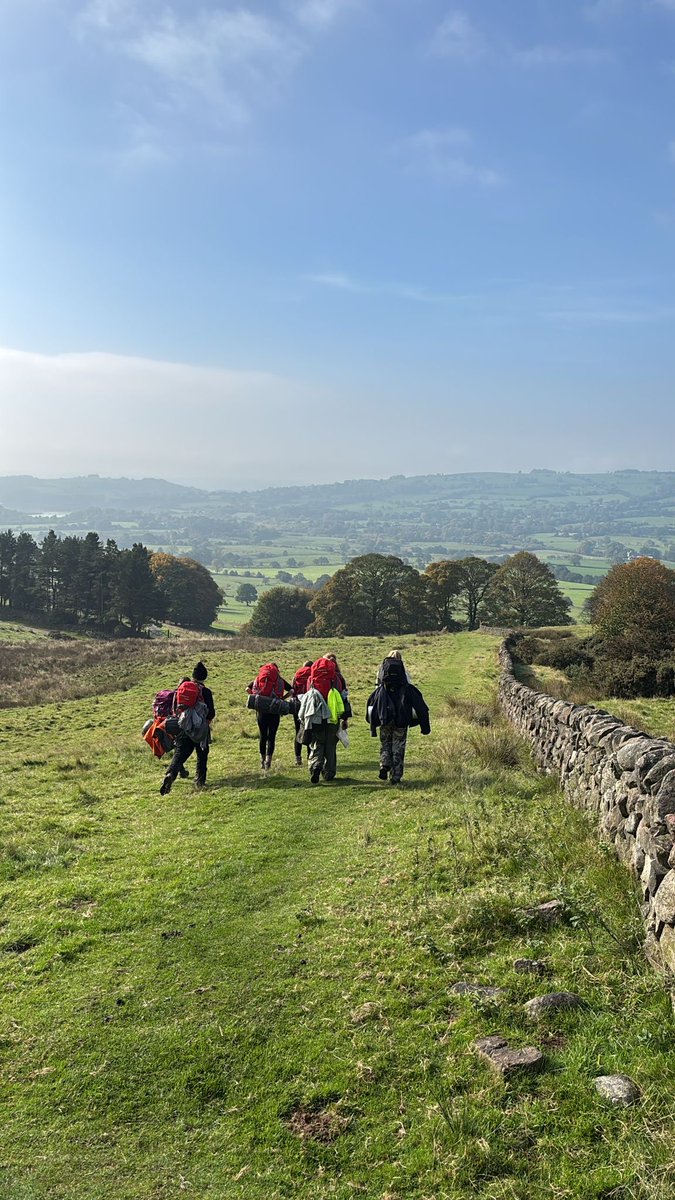 AVDofE's tweet photo. Day three is nearly done! 

All teams have arrived for and well, smiles and ice cream all around!

We’ve had great weather, beautiful routes and a wonderful group of students, making it a really enjoyable weekend.

We’re on our way home now!
@ArrowValeSchool https://t.co/m9wCeRRrHh