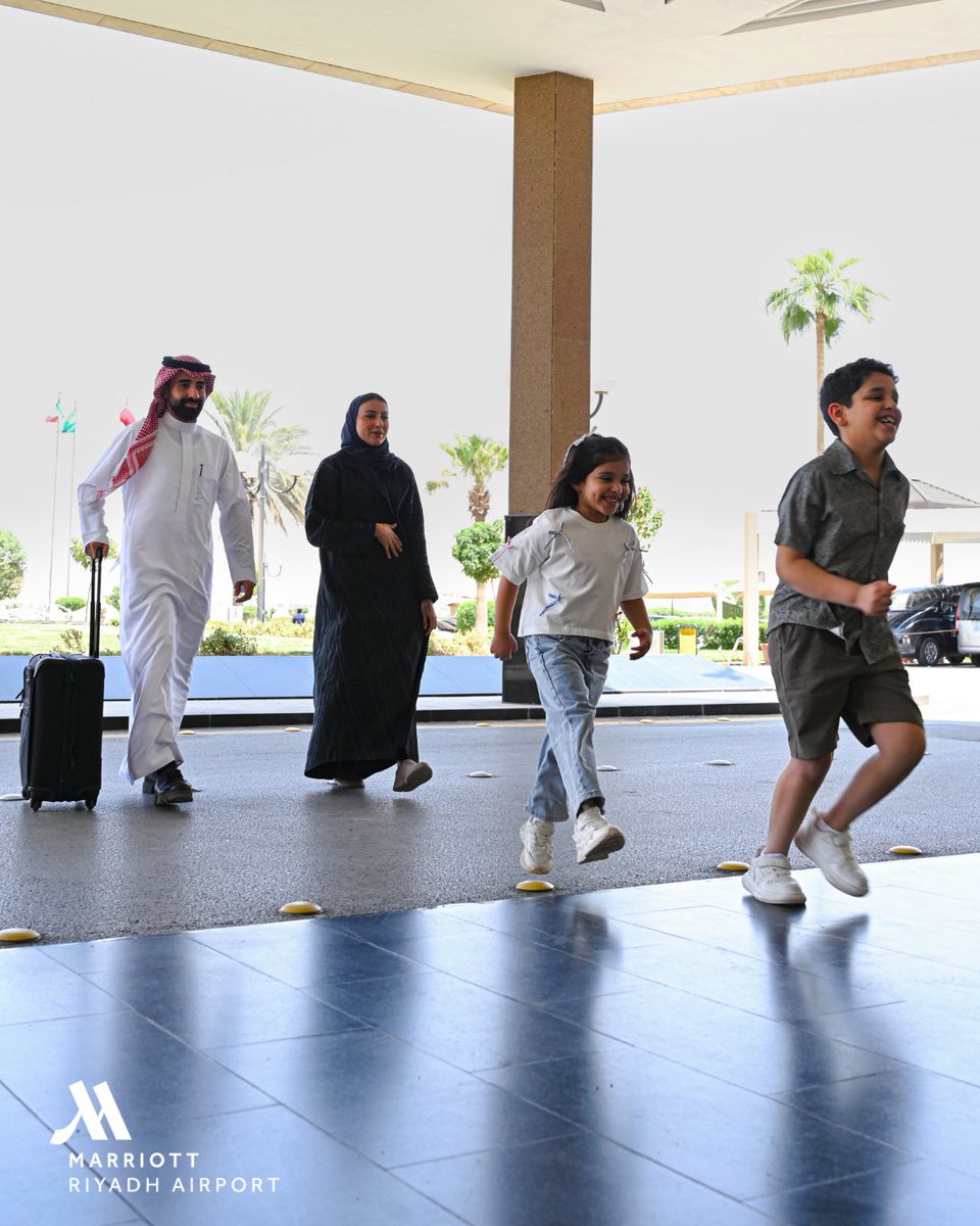 استمتع بأجمل الأوقات مع من تحب في
فندق ماريوت المطار الرياض.

Spend the most beautiful times with your loved at the Marriott Riyadh 
Airport Hotel

#ماريوت_مطار_الرياض 
#RiyadhAirPortMarriott
