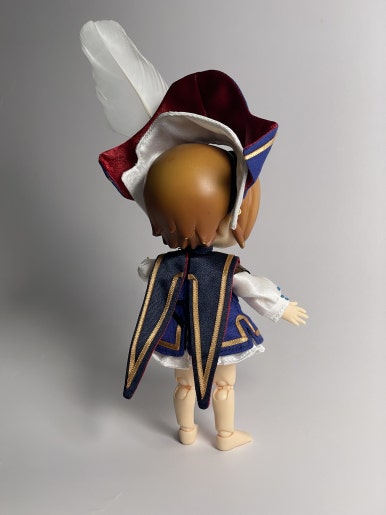 [R님] 로드오브히어로즈 - 로잔나

로잔나 별 장식은 그래도 최대한 인게임 비슷하게 해보려고 
노력했던 기억이 납니다.
모자 구조가 특이해서..게임 안에서 360도 계속 돌려보고.... 
등부분 디테일도 펄럭거릴 때  조금이라도 더 볼거라고 계속 돌려보고.. 그래서 거의 비슷하긴 합니다. ㅎㅎ