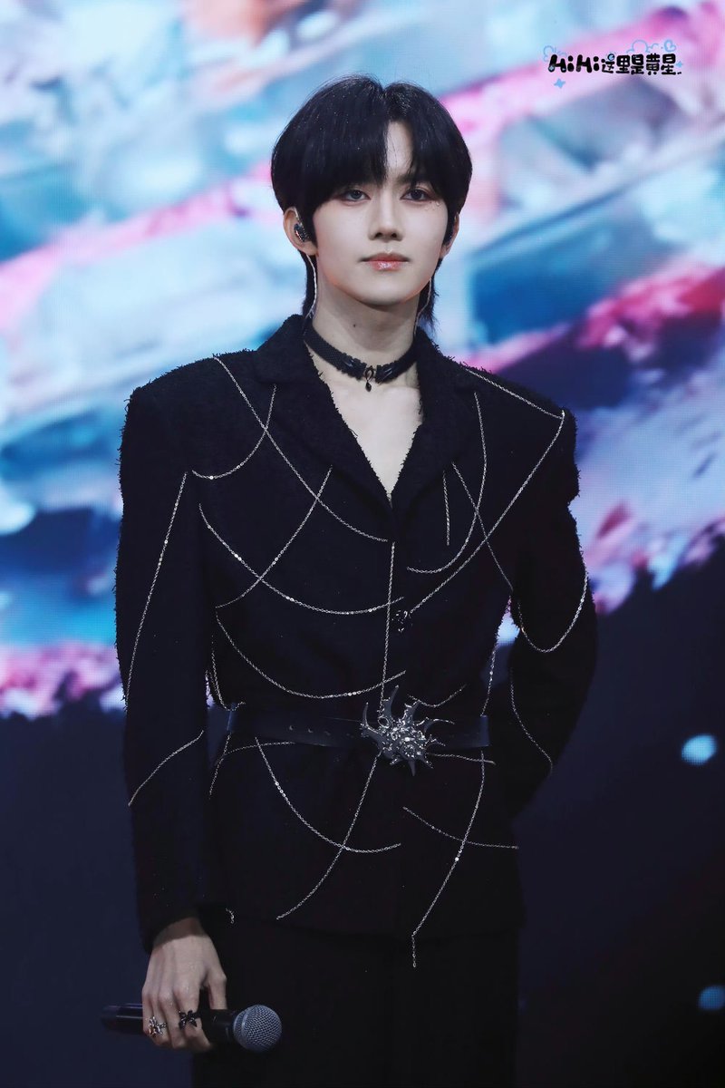 minijingjingx92's tweet image. โอเมก้าแท้                    โอเมก้าเค้ก

มันดีจังฟร่ะ สวยละมุน 😭💜💙

D4 FOREVER HEARTS

#D4FerventBKK
#HuangXing
#LiPeiEn