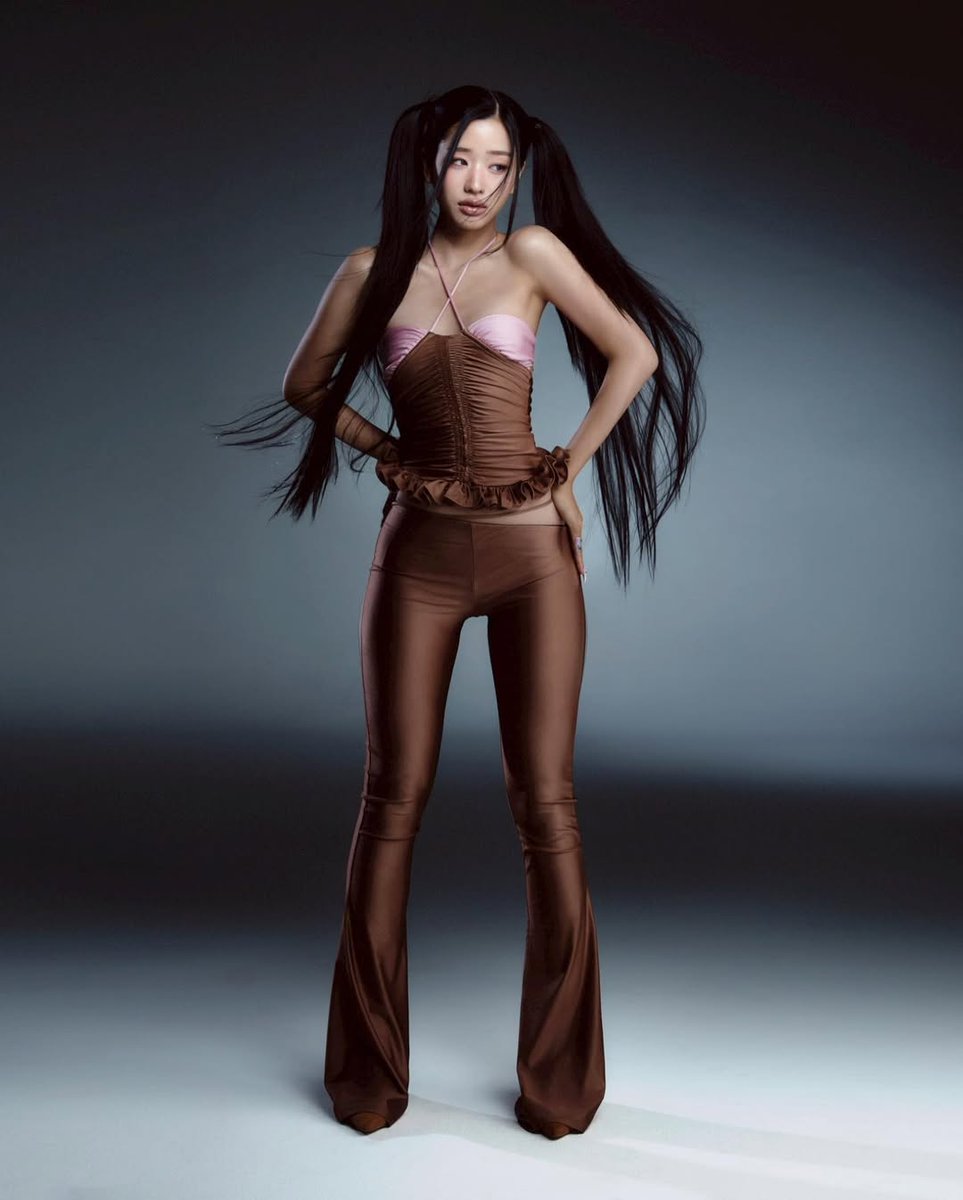 She look like a barbie 

#tontawan
