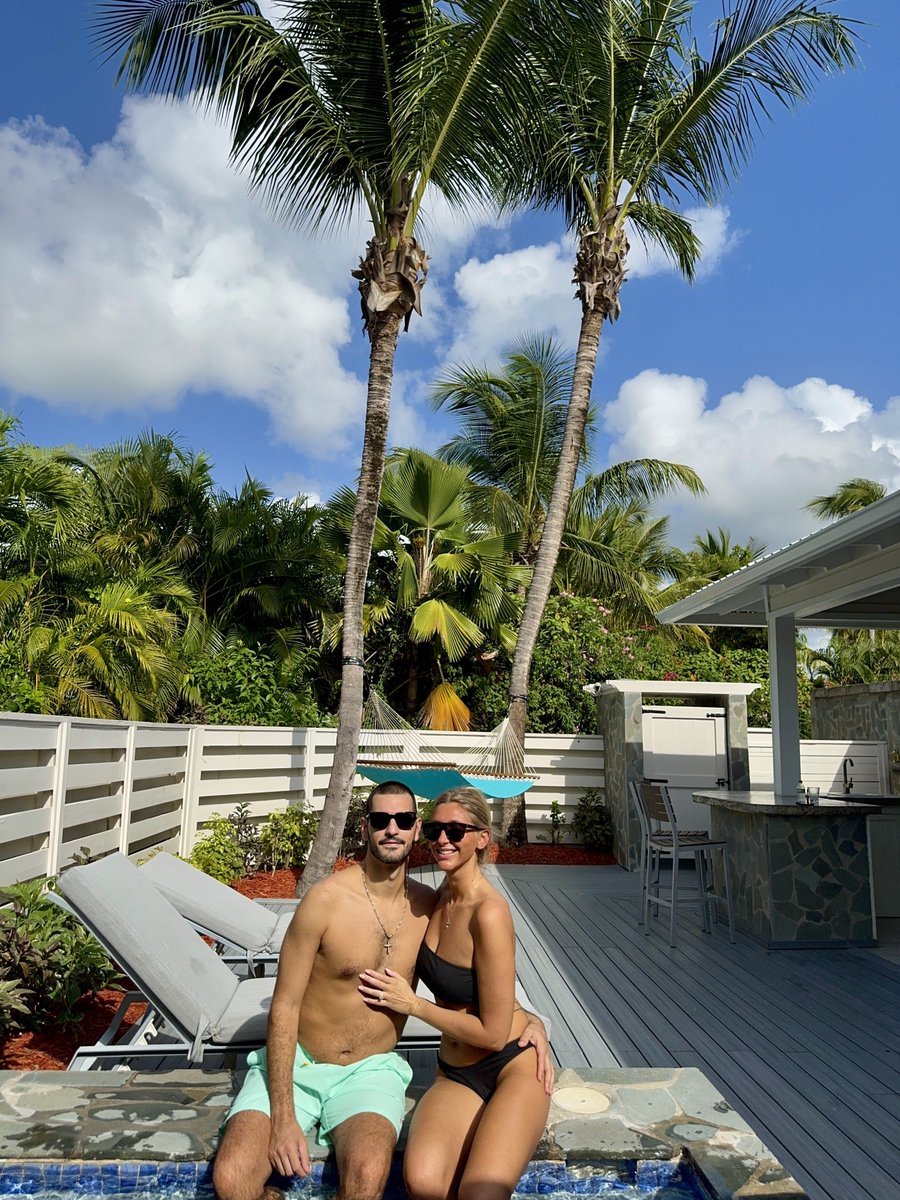 Whether you’re celebrating 5 years, 10, 15, or more, Serenity at Coconut Bay is where milestones become unforgettable memories. From candlelit dinners to private plunge pools, every moment here is designed for love that lasts. 💙

📷: Tara Sarnelli
