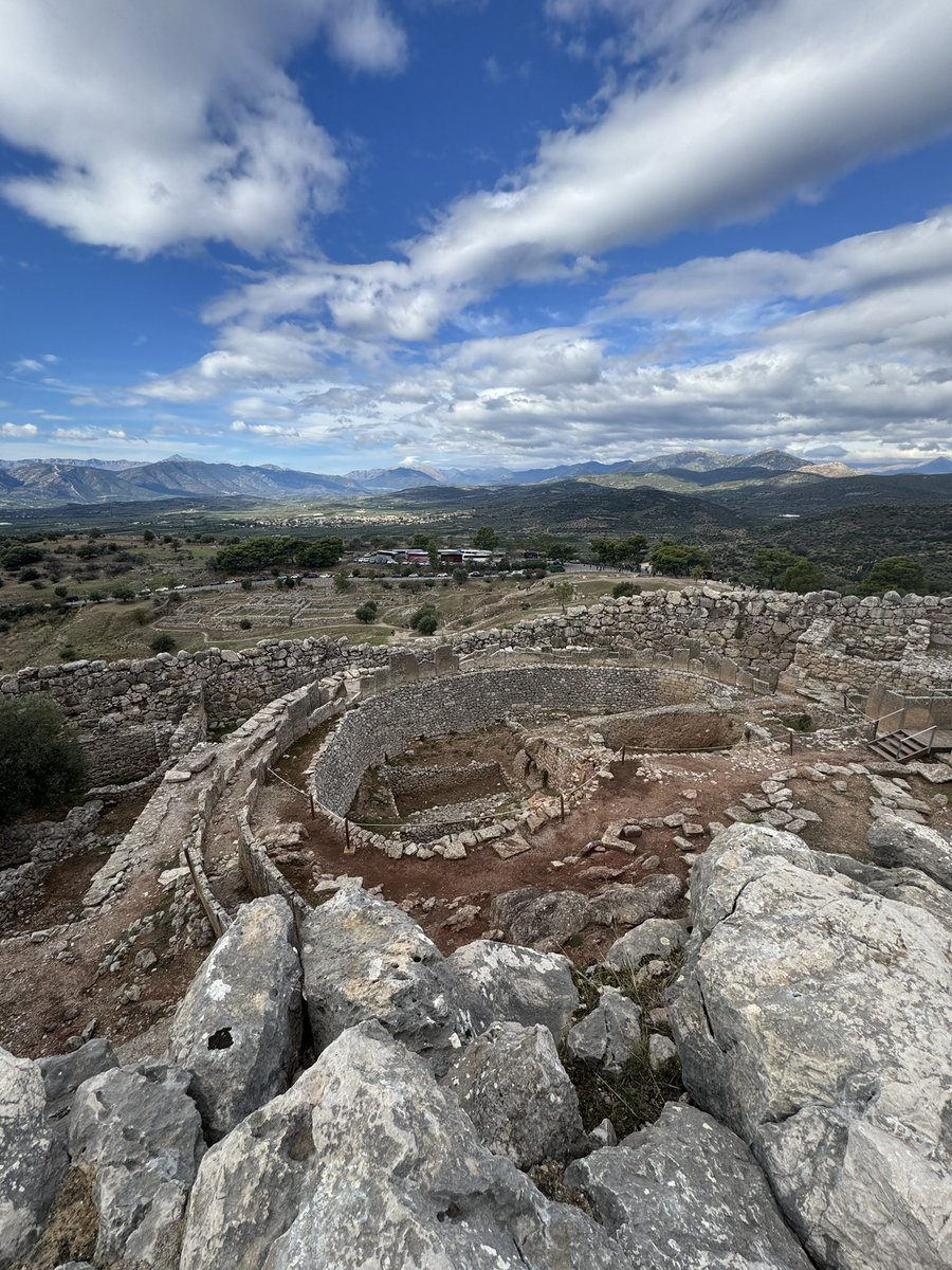 OortPoetry's tweet image. A Place of Glory - @thinkthelimit dedicates this piece to @costofglory with thanks for his tremendous Greece retreat