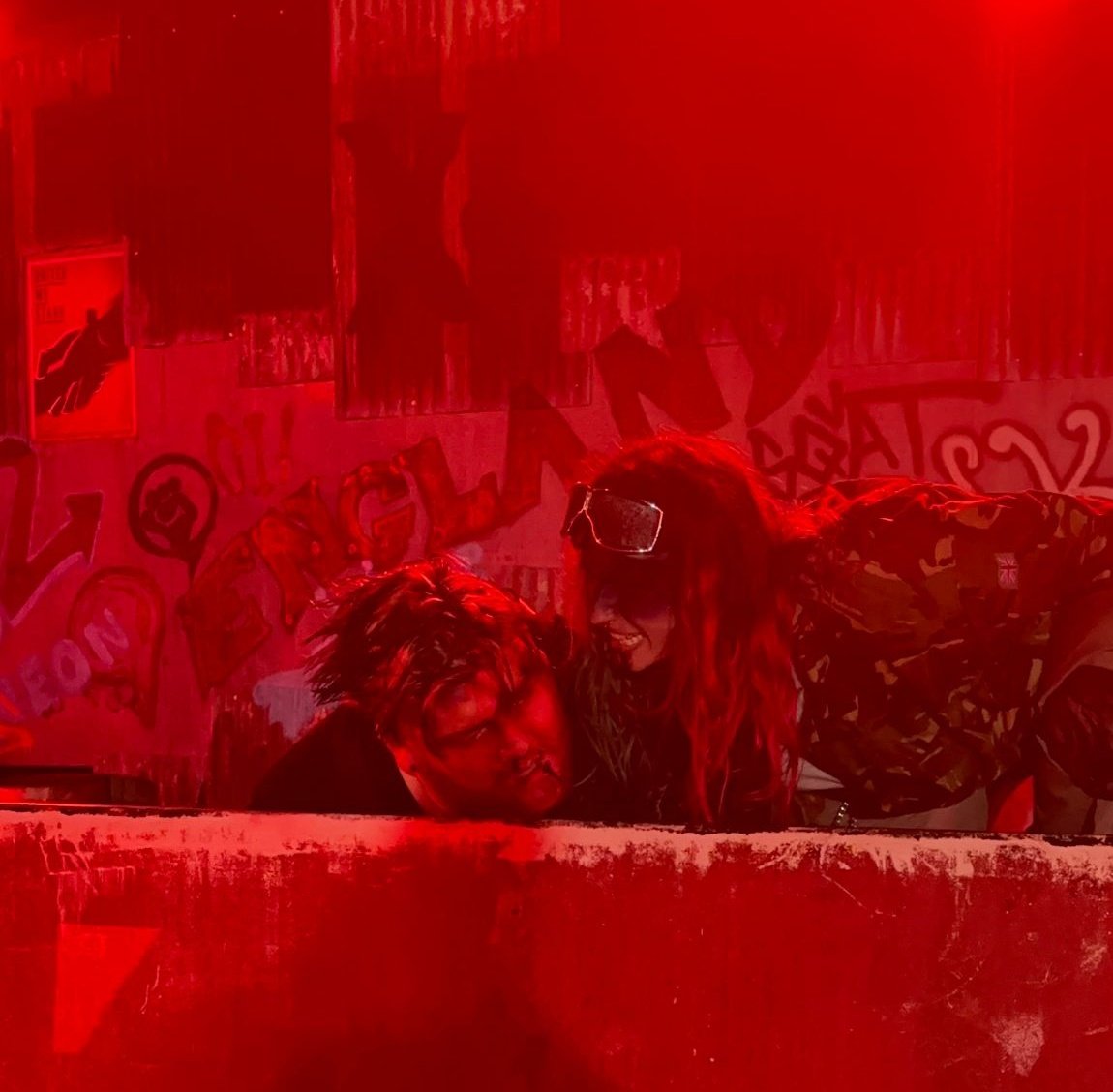 Chlö 💫 tweet media