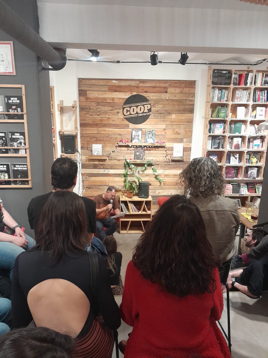 Poder Latino en La Coop! Gracias La Coop librería por la invitación y a lxs colegas de Chile, Brasil, Perú, Colombia, México y Venezuela, un viaje alucinante por voces y tonadas de nuestra América latina.
