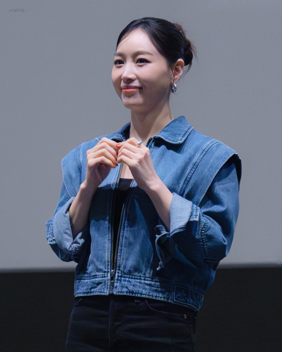 251005 프랑켄슈타인 더 뮤지컬 라이브 성수 무대인사
#이지혜

큐티복숭아🍑