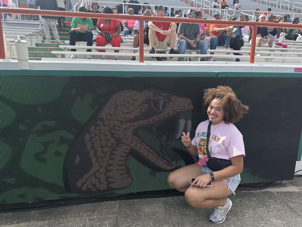 KKSylvester2027's tweet image. I had an amazing weekend @FAMU_1887! I cannot begin to thank @bbeall0628 & @JessMargarita enough for the visit. Thank you for making us all feel welcomed and showing us all that FAMU has to offer. To be honest I didn’t wanna leave. 2👏🏽👏🏽🐍