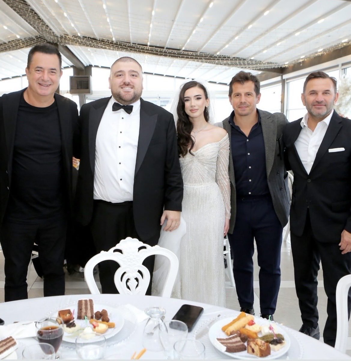 akıl hastanesini arayın abi